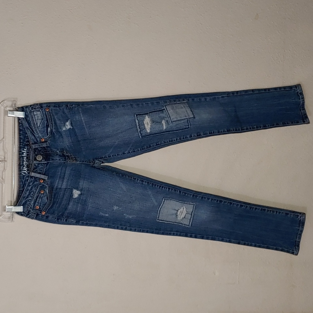 Aeropostale Junior's Size 000 Skinny Distressed, Whisketed Jeans